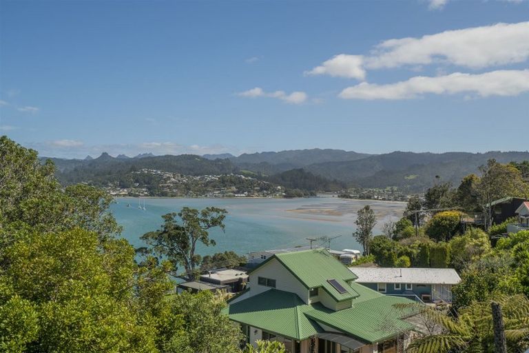 Photo of property in 185 Paku Drive, Tairua, 3508