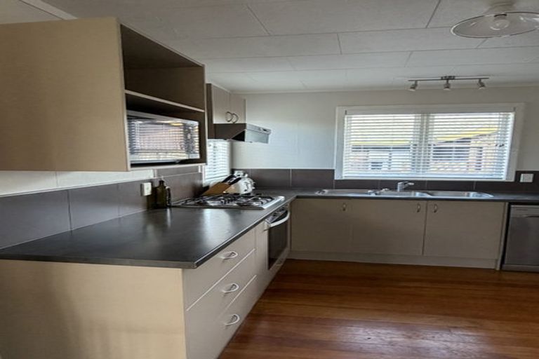 Photo of property in 100 Studholme Street, Morrinsville, 3300