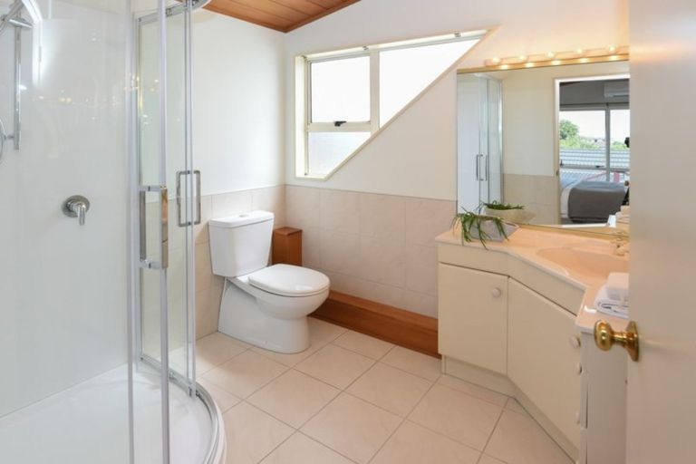 Photo of property in 2/158 Bucklands Beach Road, Bucklands Beach, Auckland, 2012