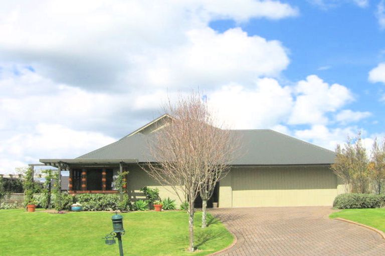 Photo of property in 14 Cobbe Place, Pomare, Rotorua, 3015