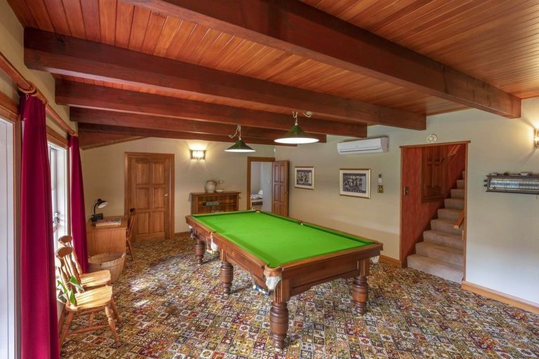 Photo of property in 1 Cashmere Avenue, Khandallah, Wellington, 6035