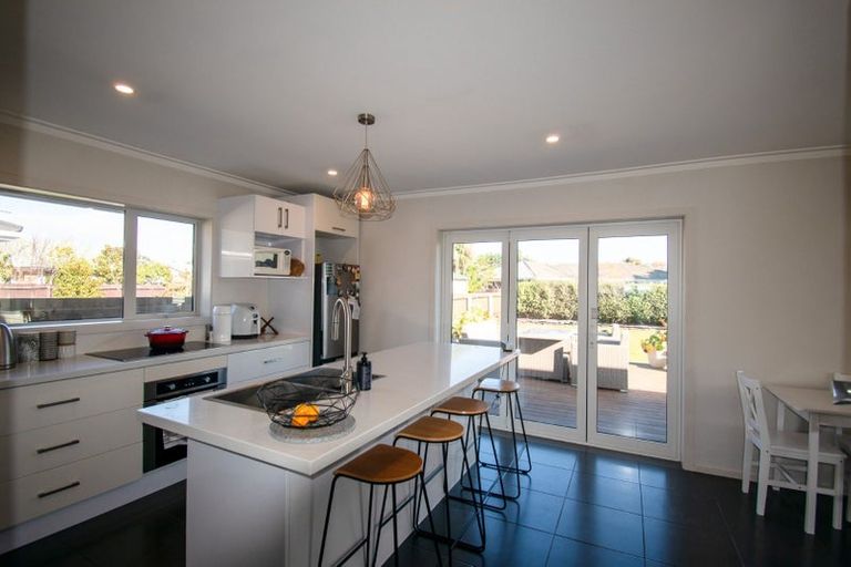 Photo of property in 4 Cromer Place, New Brighton, Christchurch, 8062