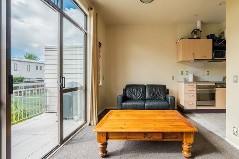 Photo of property in The Grange, 46/92 Bush Road, Albany, Auckland, 0632