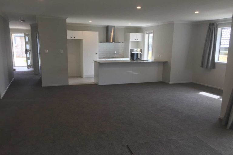 Photo of property in 19 Richardson Road, Omokoroa, 3114