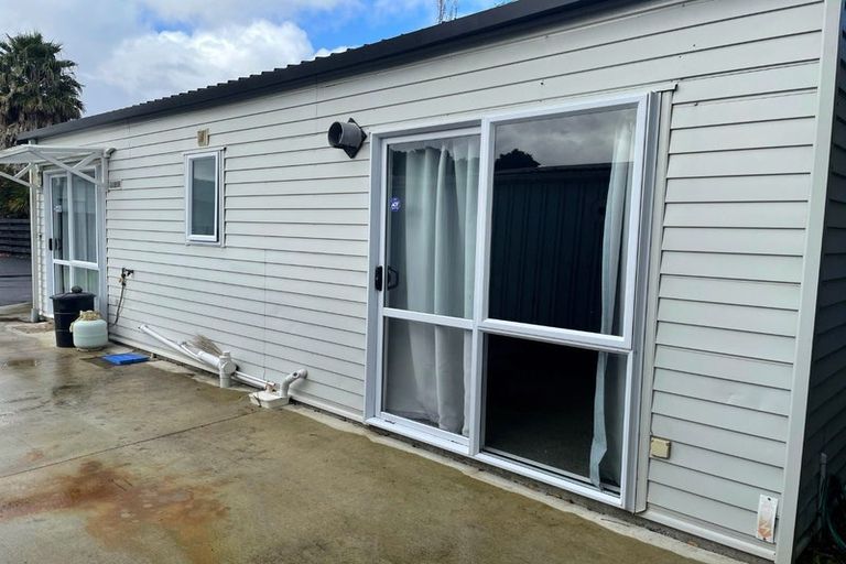Photo of property in 36 Seaward Place, Wattle Downs, Auckland, 2103