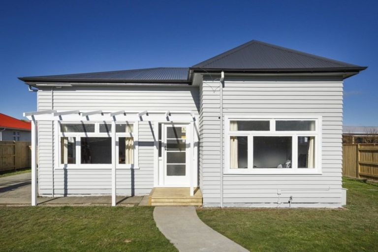 Photo of property in 102 Ferguson Street, West End, Palmerston North, 4412
