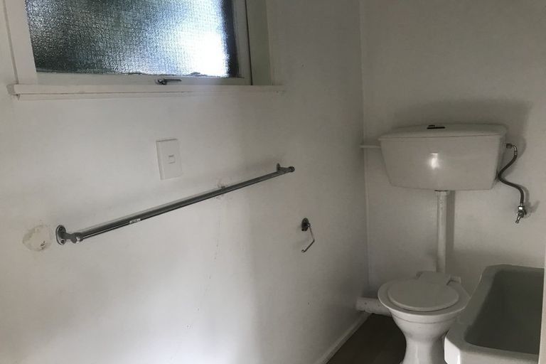 Photo of property in 3/328 Lake Road, Hauraki, Auckland, 0622