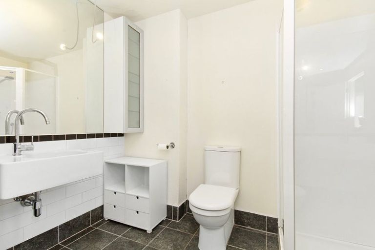 Photo of property in 5c/123 Molesworth Street, Thorndon, Wellington, 6011
