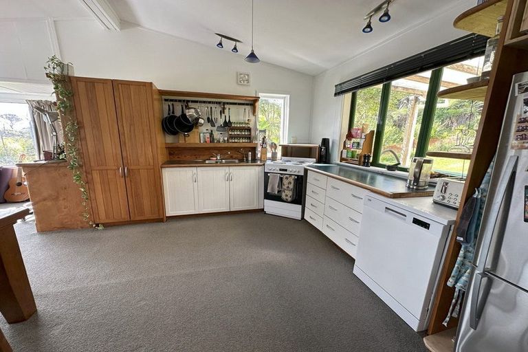 Photo of property in 140 Attwood Road, Paremoremo, Auckland, 0632