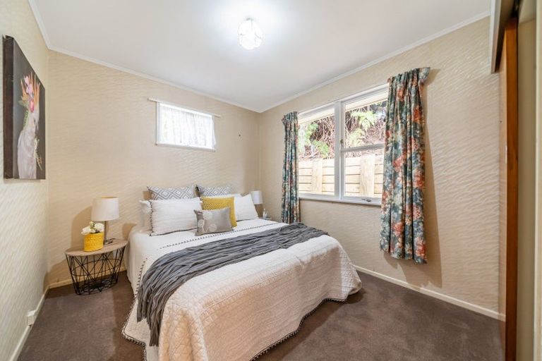 Photo of property in 75 Logie Street, Stokes Valley, Lower Hutt, 5019