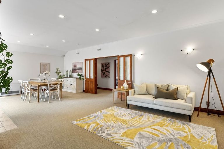 Photo of property in 28 Kurupae Road, Hilltop, Taupo, 3330