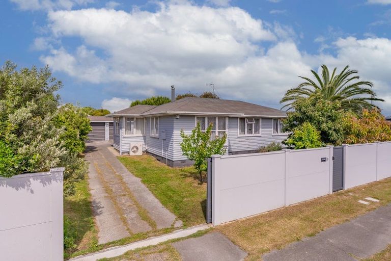 Photo of property in 9 Skerrett Crescent, Tamatea, Napier, 4112