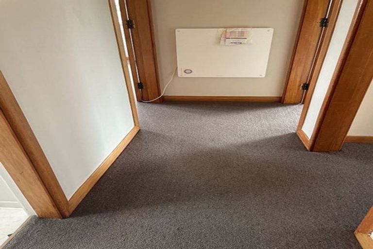 Photo of property in 33 Pahiatua Street, Hokowhitu, Palmerston North, 4410