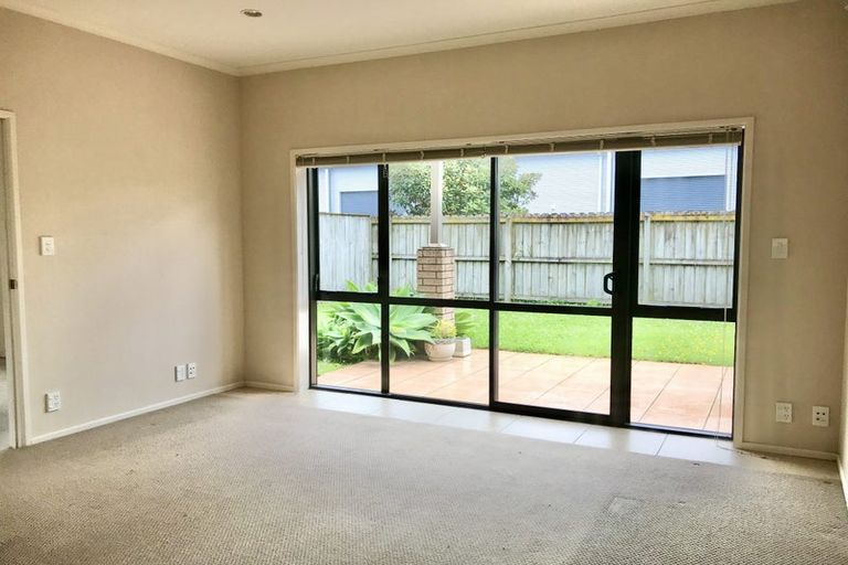 Photo of property in 70 Skip Lane, East Tamaki, Auckland, 2013