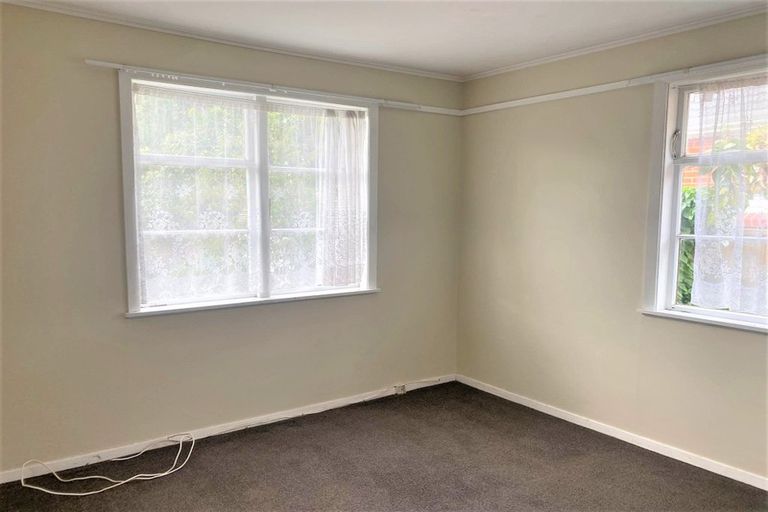 Photo of property in 27 Shakespeare Avenue, Trentham, Upper Hutt, 5018