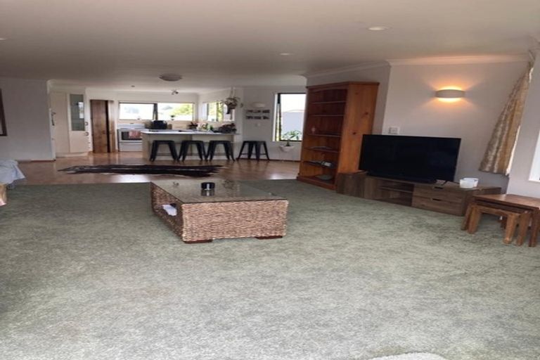 Photo of property in 19 Mcdonnell Street, Omokoroa, 3114