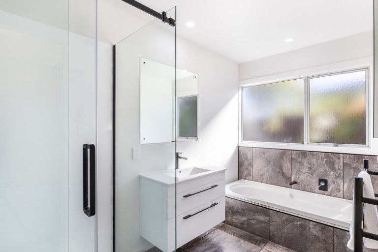 Photo of property in 26 Hinekura Avenue, Taupo, 3330