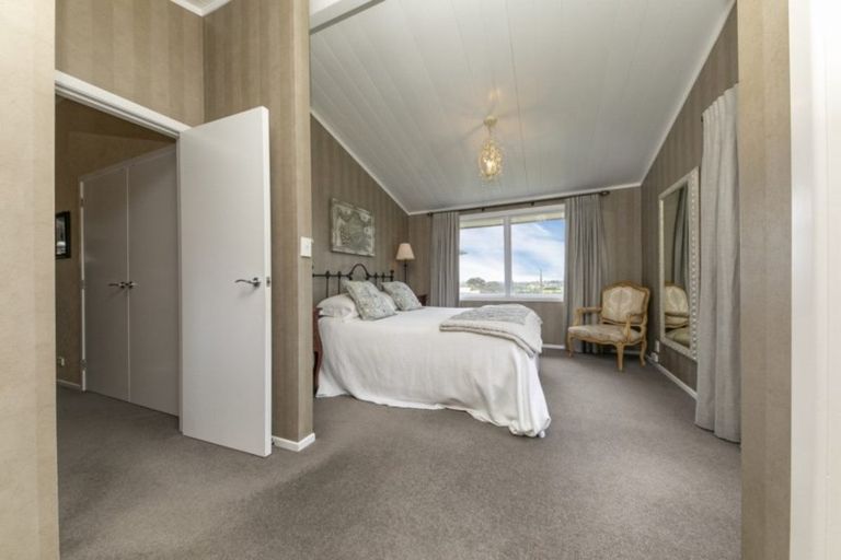 Photo of property in 69 Puke Road, Kumeu, 0891