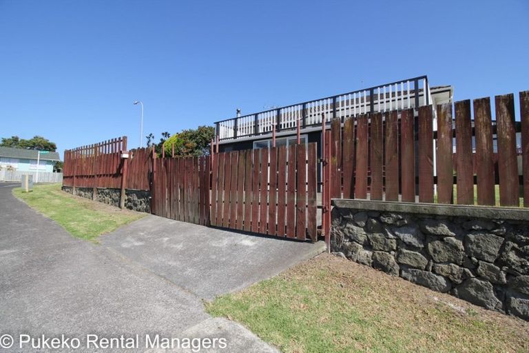 Photo of property in 33 Lendenfeld Drive, Papatoetoe, Auckland, 2025