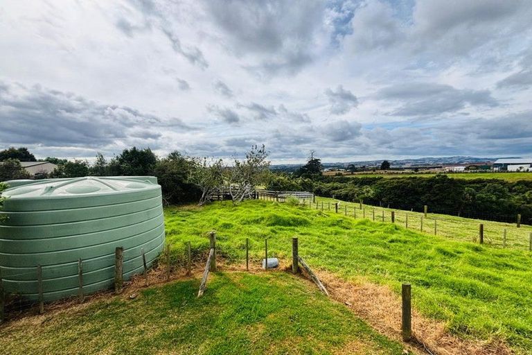 Photo of property in 111 Roberts Road, Tuakau, 2694