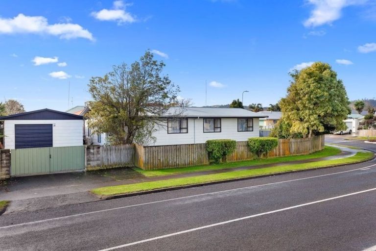 Photo of property in 1 Edgewater Grove, Whakatane, 3120
