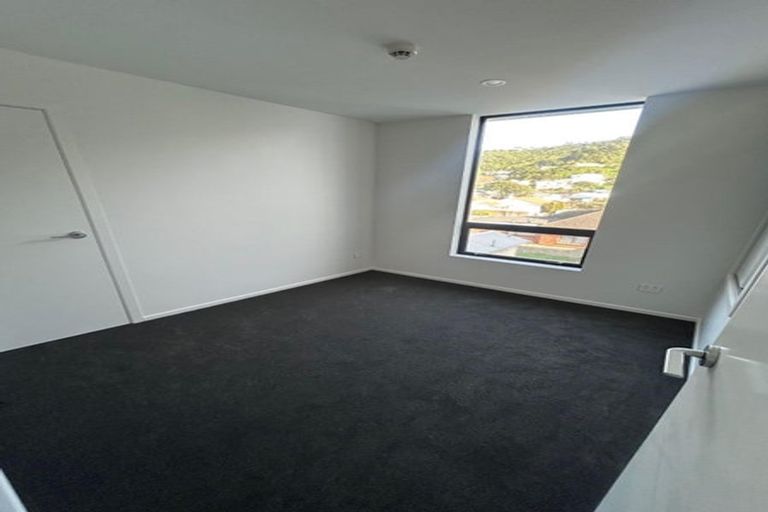 Photo of property in 216 The Parade, Island Bay, Wellington, 6023
