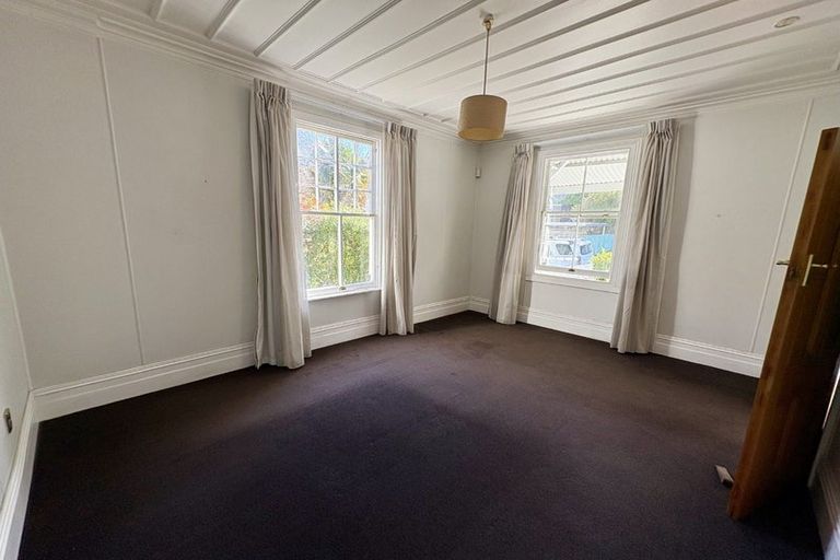 Photo of property in 31 Coote Road, Bluff Hill, Napier, 4110