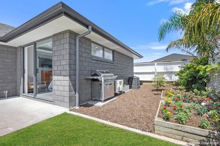 Photo of property in 27 Smith Street, Lepperton, New Plymouth, 4373