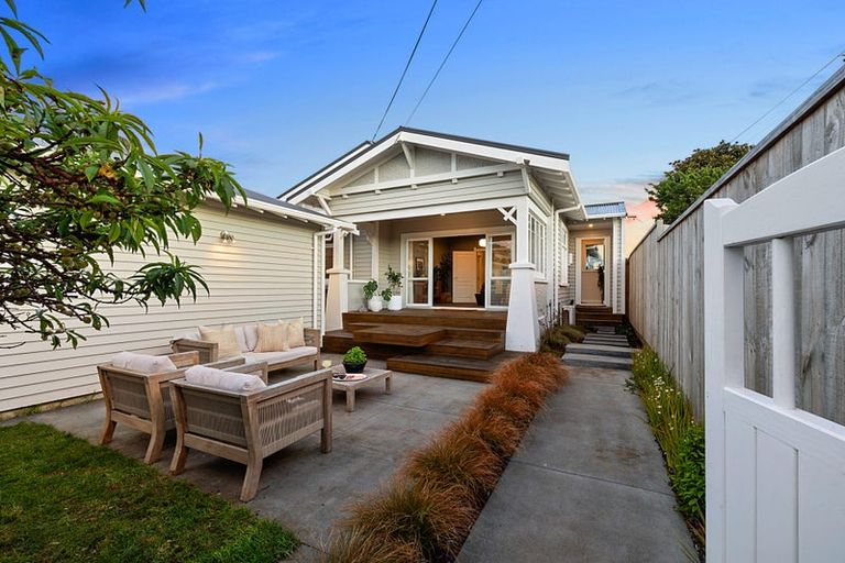 Photo of property in 12 Barriball Street, Fitzroy, New Plymouth, 4312