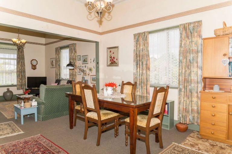 Photo of property in 7 Ruahine Street, Dannevirke, 4930