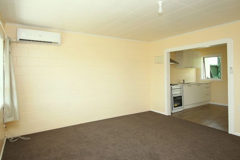 Photo of property in 2/30 Queen Street, Ngaruawahia, 3720