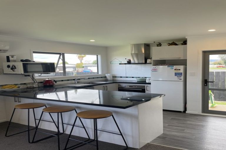 Photo of property in 4 Tawhara Place, Edgecumbe, 3120