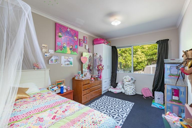 Photo of property in 6c Pokaka Street, Birchville, Upper Hutt, 5018