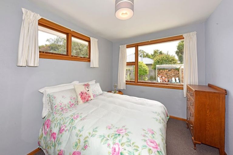 Photo of property in 16 Adams Place, Woolston, Christchurch, 8023