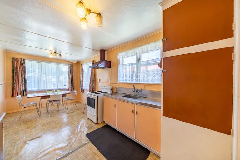 Photo of property in 27 Rimutaka Street, Trentham, Upper Hutt, 5018