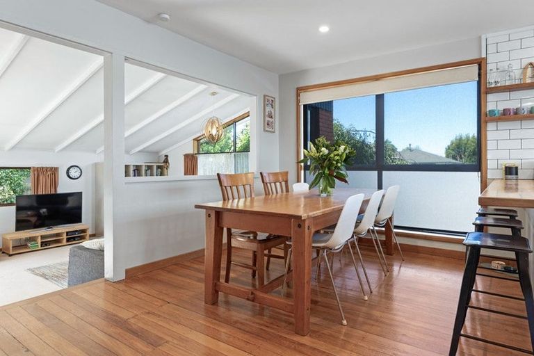 Photo of property in 160 Kendal Avenue, Burnside, Christchurch, 8053