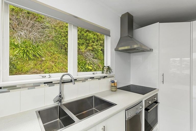 Photo of property in 27b Cypress Drive, Maungaraki, Lower Hutt, 5010