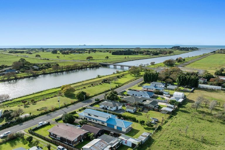 Photo of property in 19 East Bank Road, Thornton, Whakatane, 3193