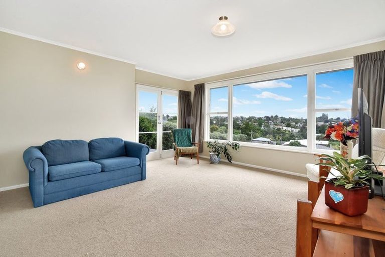 Photo of property in 84 Sutherland Road, Brookfield, Tauranga, 3110
