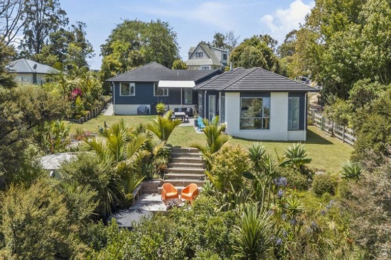 Photo of property in 1154a East Coast Road, Redvale, Auckland, 0794