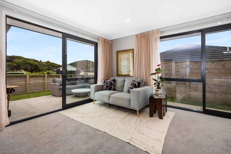 Photo of property in 45 Tradewinds Drive, Whitby, Porirua, 5024