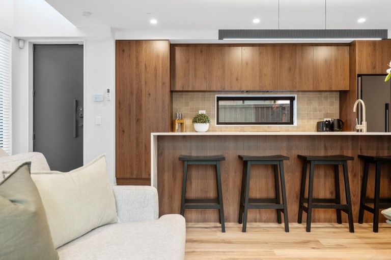 Photo of property in 49b Browns Road, St Albans, Christchurch, 8014