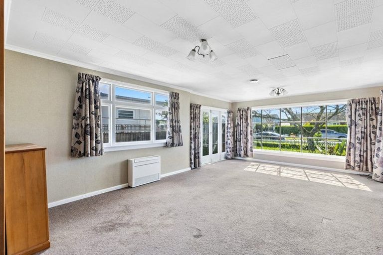Photo of property in 325 Hills Road, Mairehau, Christchurch, 8013