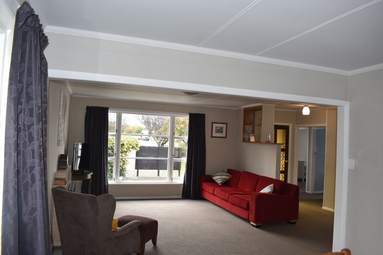 Photo of property in 75 Victoria Street, Carterton, 5713