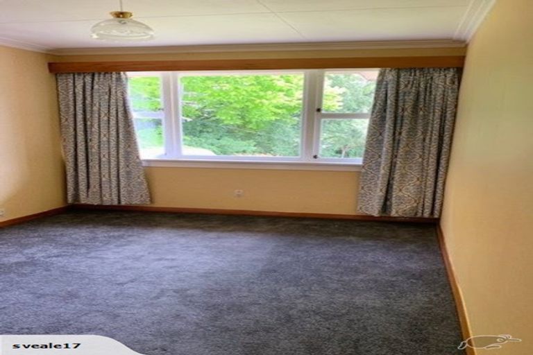 Photo of property in 85 Kaikorai Valley Road, Glenross, Dunedin, 9011