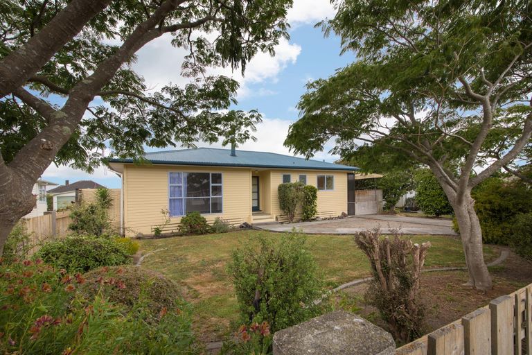 Photo of property in 7 Forth Terrace, Roslyn, Palmerston North, 4414