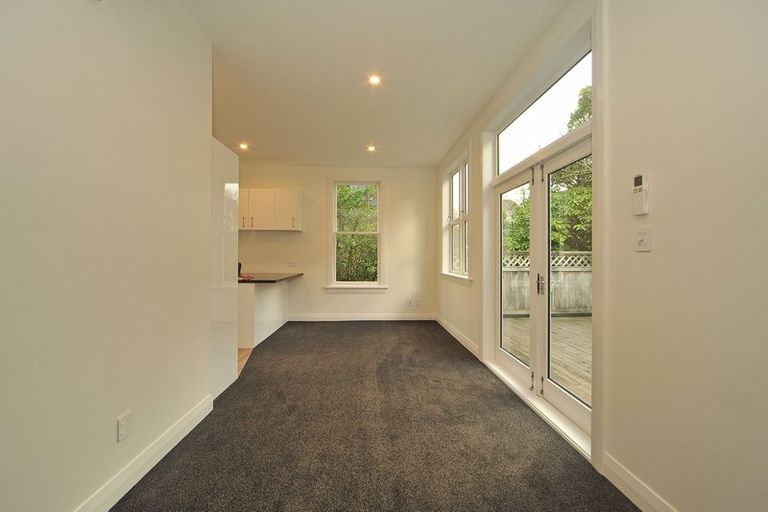 Photo of property in 343 The Terrace, Te Aro, Wellington, 6011