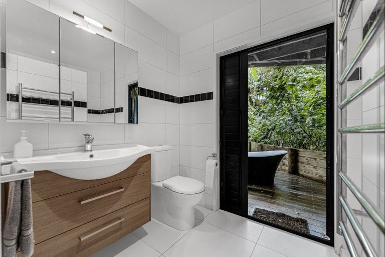 Photo of property in 58a Aramoana Avenue, Devonport, Auckland, 0624