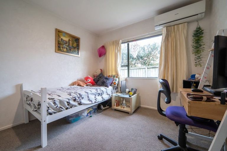 Photo of property in 35 Hastings Place, Hamilton Lake, Hamilton, 3204