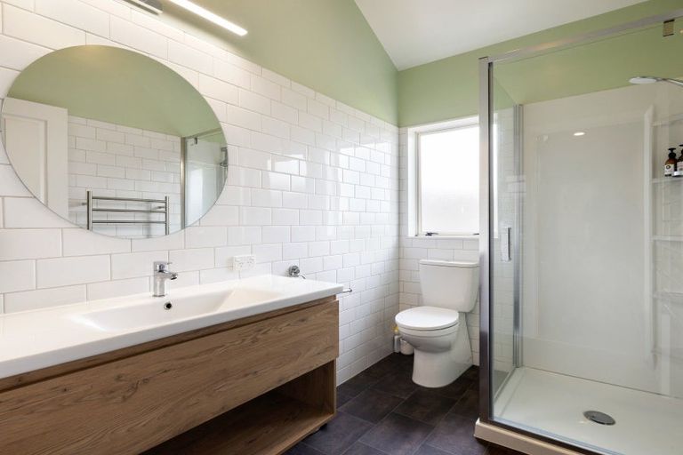 Photo of property in 7 Guernsey Place, Grandview Heights, Hamilton, 3200